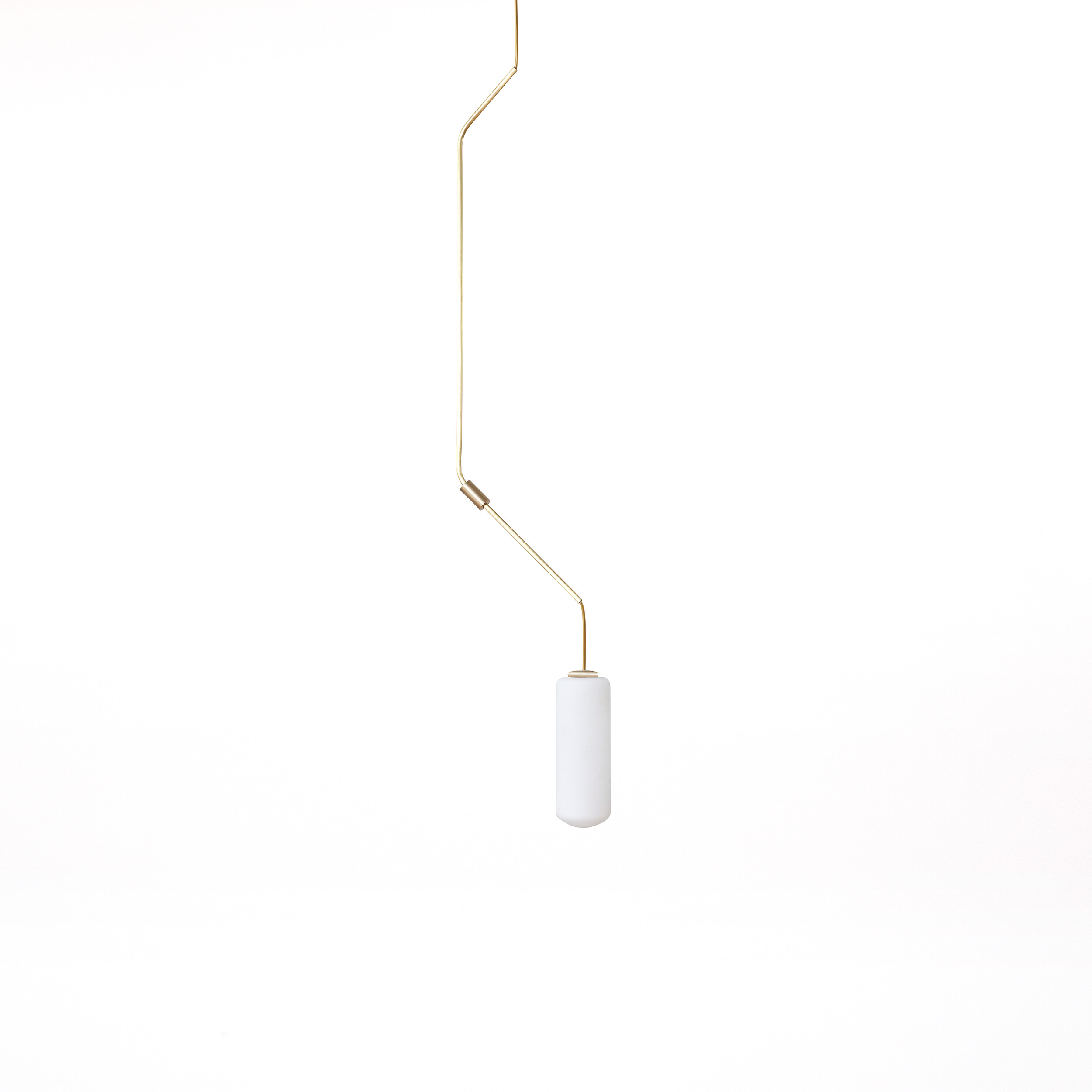 productFfrFFrama Ventus Lamp Form Brass jpg