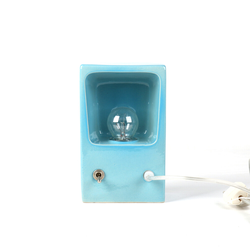 Piet Hein Eek One Mold Lamp light blue front jpg